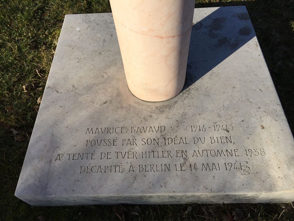 Monument Maurice Bavaud
Marbre rose - 2011